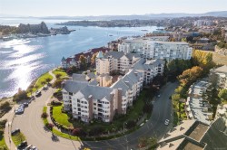 303-50 Songhees Rd  Victoria, BC V9A 7J4
