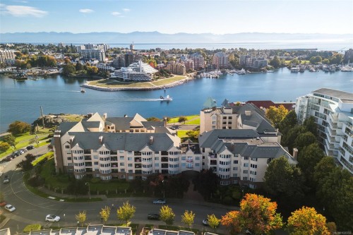 303-50 Songhees Rd, Victoria, BC - Outdoor With Body Of Water With View