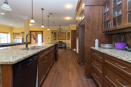 1909 Stamps Rd, Duncan, BC 