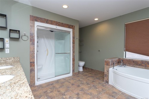 1909 Stamps Rd, Duncan, BC 