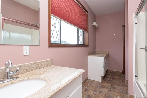 1909 Stamps Rd, Duncan, BC 