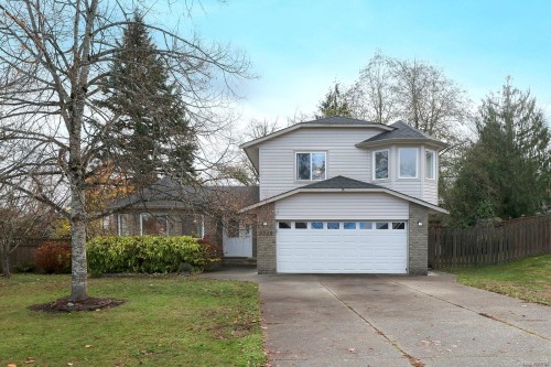 2225 Heron Cres, Comox, BC 