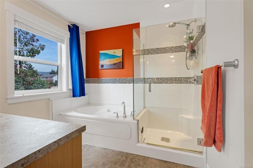 6016 Tweedsmuir Cres, Nanaimo, BC 