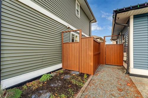 6016 Tweedsmuir Cres, Nanaimo, BC 