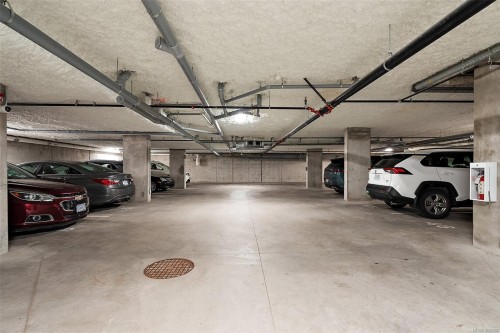 203-2461 Sidney Ave, Sidney, BC - Indoor Photo Showing Garage