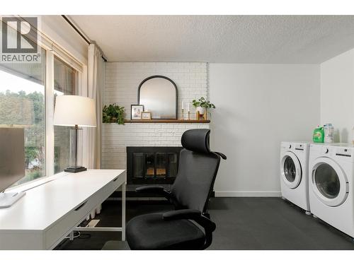Main Bdrm #3 or flex space - 420 Mugford Court, Kelowna, BC - Indoor Photo Showing Laundry Room