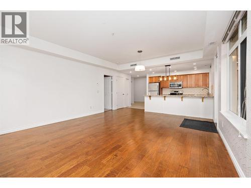 Access to the primary bedroom located off of living room - 3843 Brown Road Unit# 2101, West Kelowna, BC - Indoor