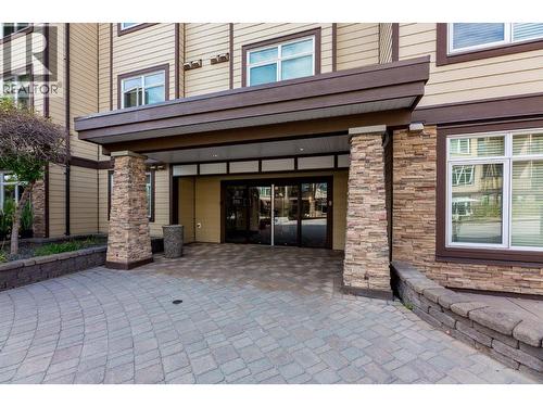 Building 2 main entrance - 3843 Brown Road Unit# 2101, West Kelowna, BC - Outdoor