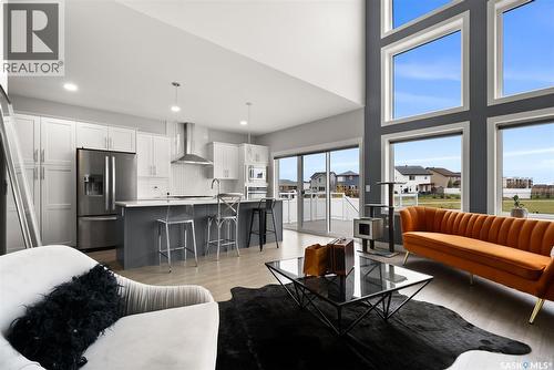 3640 Gee Crescent, Regina, SK - Indoor Photo Showing Living Room