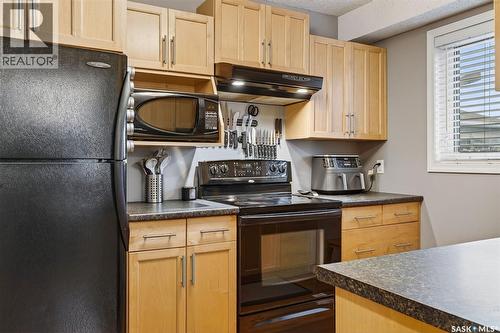 3289 Grey Owl Crescent, Prince Albert, SK - Indoor Photo Showing Kitchen