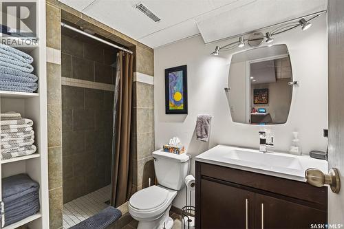 3289 Grey Owl Crescent, Prince Albert, SK - Indoor Photo Showing Bathroom
