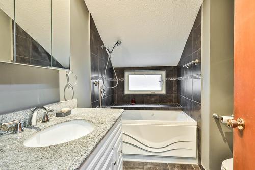 Salle de bains - 77 Av. Des Camélias, Gatineau (Aylmer), QC - Indoor Photo Showing Laundry Room