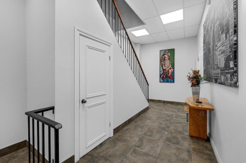 Hall d'entrée/Vestibule - 284Z  - 288Z Rue Notre-Dame O., Montréal (Ville-Marie), QC 