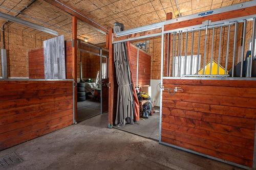 Stable - 320 11E Rang, Wickham, QC - Indoor Photo Showing Other Room