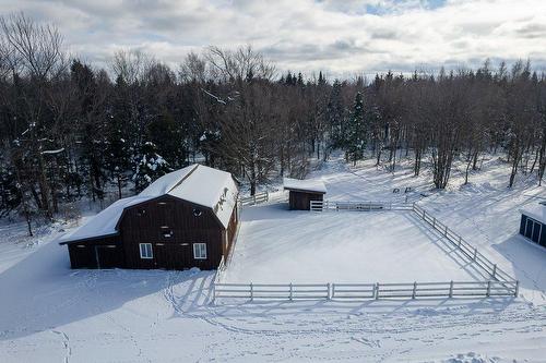 Stable - 320 11E Rang, Wickham, QC - Outdoor