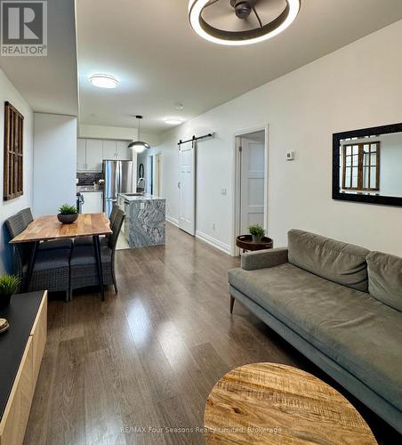 108 - 17 Spooner Crescent, Collingwood, ON - Indoor Photo Showing Living Room