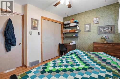 3510 25Th Avenue, Regina, SK - Indoor Photo Showing Bedroom