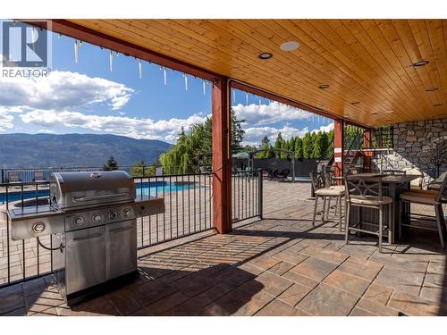 1727 Davidson Road, Lake Country, BC - Outdoor With Deck Patio Veranda