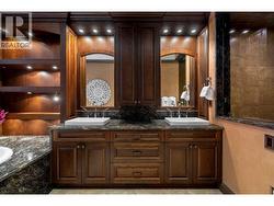 Main Level Ensuite - 