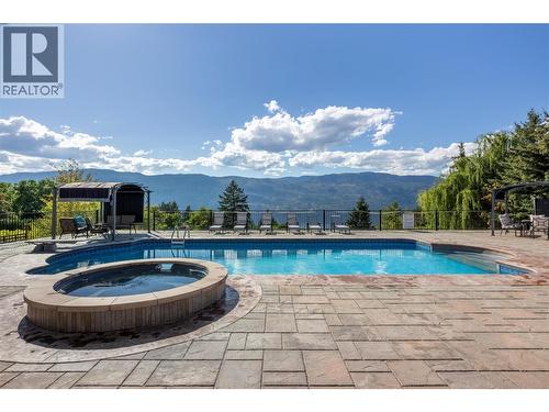 1727 Davidson Road, Lake Country, BC - Outdoor With In Ground Pool With Deck Patio Veranda With Backyard
