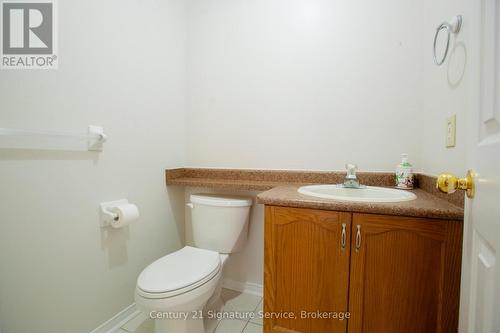 9 Queensland Crescent, Caledon, ON - Indoor Photo Showing Bathroom