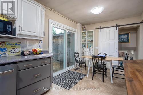 302 Ross Avenue, Kitchener, ON - Indoor