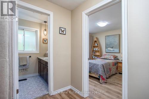 302 Ross Avenue, Kitchener, ON - Indoor Photo Showing Other Room
