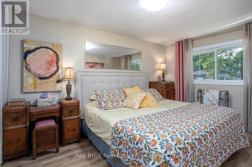 302 Ross Avenue, Kitchener, ON - Indoor Photo Showing Bedroom