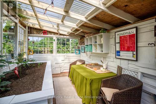 302 Ross Avenue, Kitchener, ON - Indoor