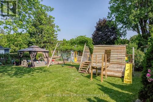 302 Ross Avenue, Kitchener, ON - Outdoor With Backyard