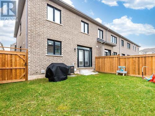 1914 Thames Circle, Milton, ON - Outdoor With Exterior