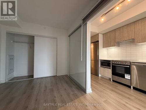 2612 - 395 Bloor Street, Toronto, ON - Indoor Photo Showing Kitchen With Stainless Steel Kitchen