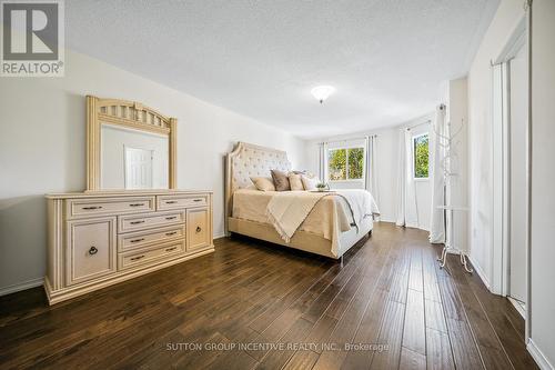 432 Woodsmere Crescent, Pickering, ON - Indoor Photo Showing Bedroom
