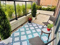 Relax with MUCH more Room! - 