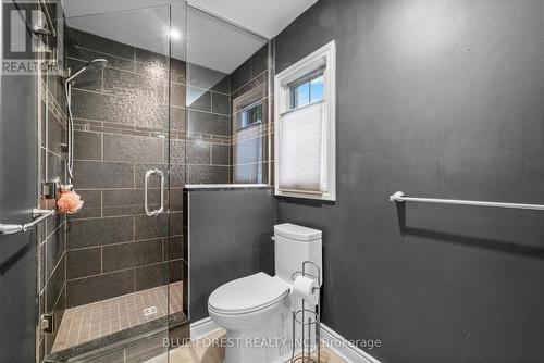 6977 Lambeth Walk, London South (South V), ON - Indoor Photo Showing Bathroom