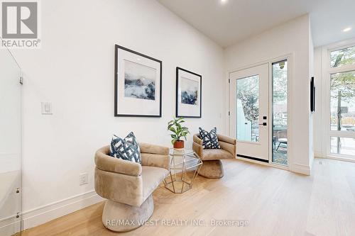 4 - 2639 R Dundas Street W, Toronto, ON - Indoor