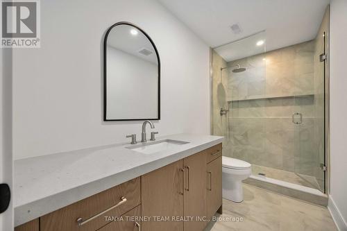 50 Carnwith Drive W, Whitby, ON - Indoor Photo Showing Bathroom