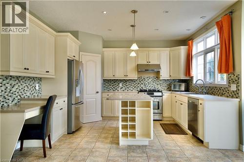 711 Cedar Bend Drive, Waterloo, ON - Indoor Photo Showing Kitchen With Stainless Steel Kitchen With Upgraded Kitchen