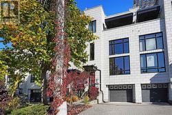 805 KINGSMERE AVENUE  Ottawa, ON K2A 3J8