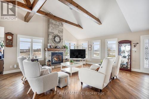 3139 Birchgrove Road, Ottawa, ON - Indoor Photo Showing Living Room With Fireplace