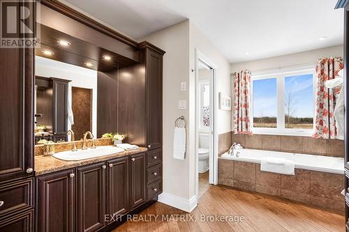 3139 Birchgrove Road, Ottawa, ON - Indoor Photo Showing Bathroom
