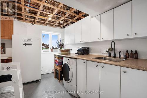3139 Birchgrove Road, Ottawa, ON - Indoor Photo Showing Laundry Room