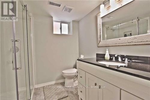 208 Pine Cove Road, Burlington, ON - Indoor Photo Showing Bathroom