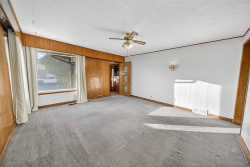 226 7Th Avenue, Cranbrook, BC - Indoor Photo Showing Other Room