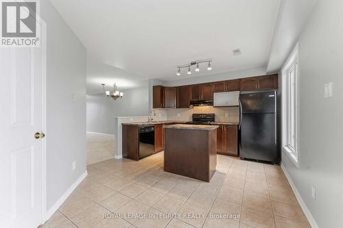 13 - 314 Tivoli Private, Ottawa, ON - Indoor Photo Showing Kitchen