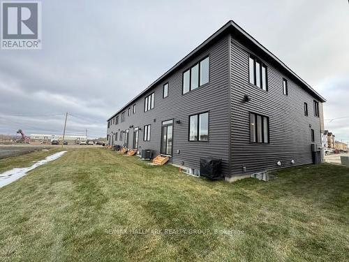 521 Galanthus Walk, Ottawa, ON - Outdoor
