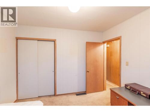 2619 Lakeshore Road, Vernon, BC - Indoor