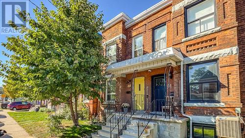 49 MADISON AVENUE  Hamilton, ON L8L 5Y5