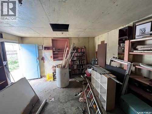 511 J Avenue S, Saskatoon, SK - Indoor