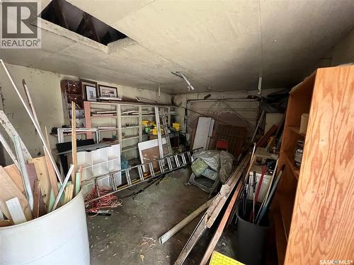 511 J Avenue S, Saskatoon, SK - Indoor